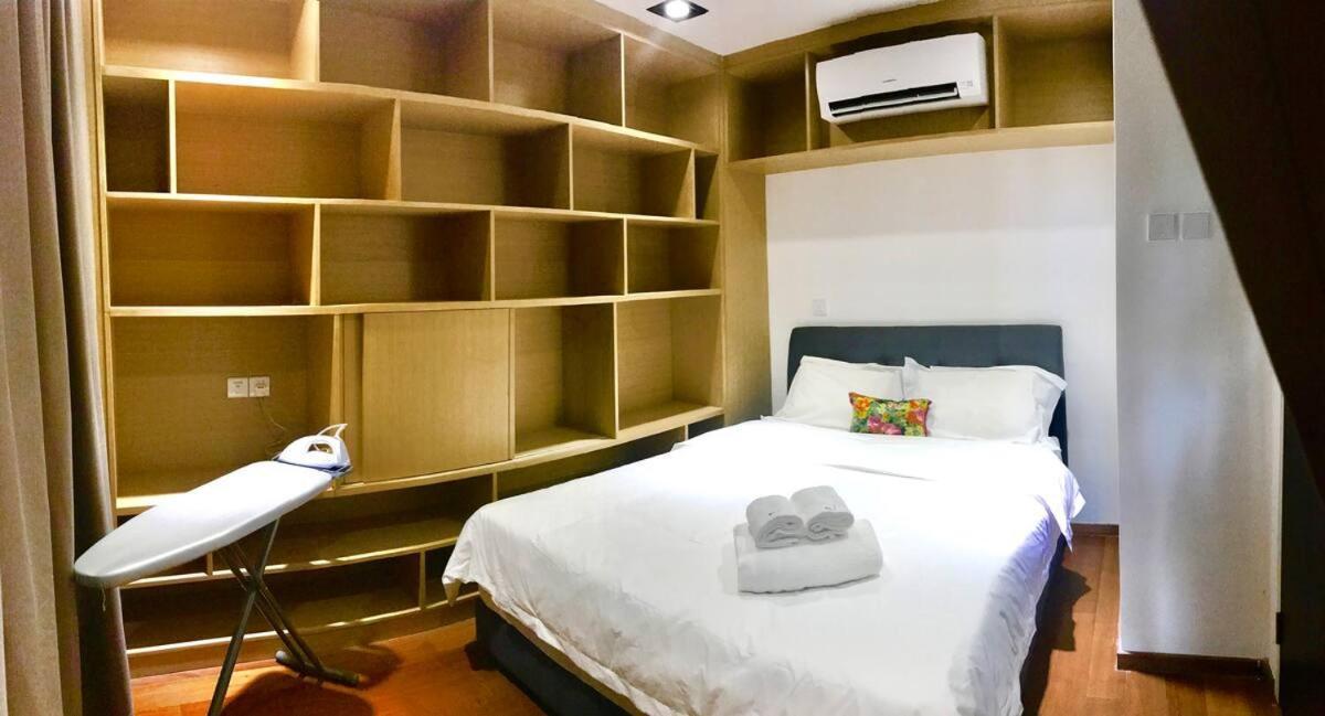 B.Suites 21 Kota Kinabalu Buitenkant foto